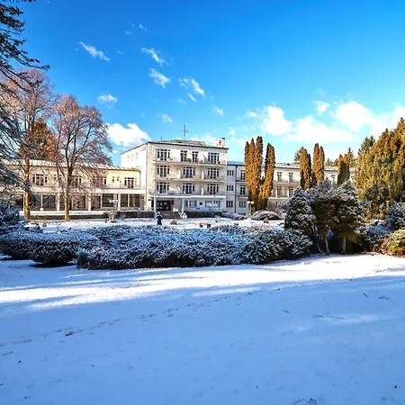 Hotel Palace - Kupele 3*