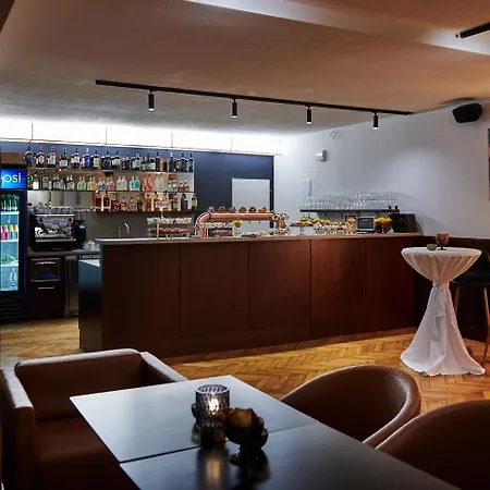 Palace - Kupele Szálloda Szliács