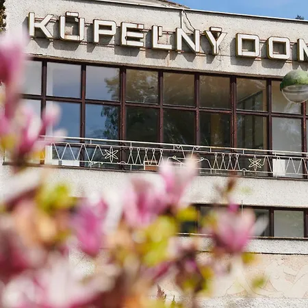 Palace - Kupele Szálloda Szliács